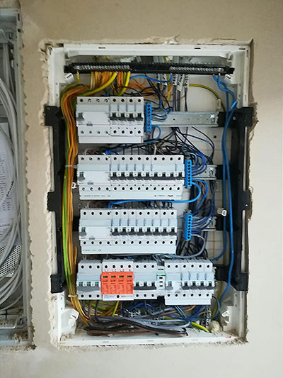 Instalacje elektryczne